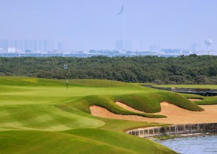 Al Zorah Golf Club  | Golfové zájezdy, golfová dovolená, luxusní golf