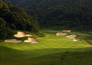 Mission Hills - Dongguan - Norman Course<span class='vzdalenost'>(100 km od hotelu)</span>