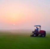 Al Zorah Golf Club | Golfové zájezdy, golfová dovolená, luxusní golf