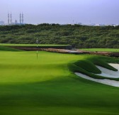 Al Zorah Golf Club | Golfové zájezdy, golfová dovolená, luxusní golf