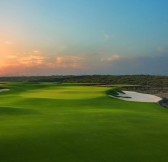 Al Zorah Golf Club | Golfové zájezdy, golfová dovolená, luxusní golf