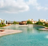 SAE-Hilton-Resort-RAK-bazen-1150