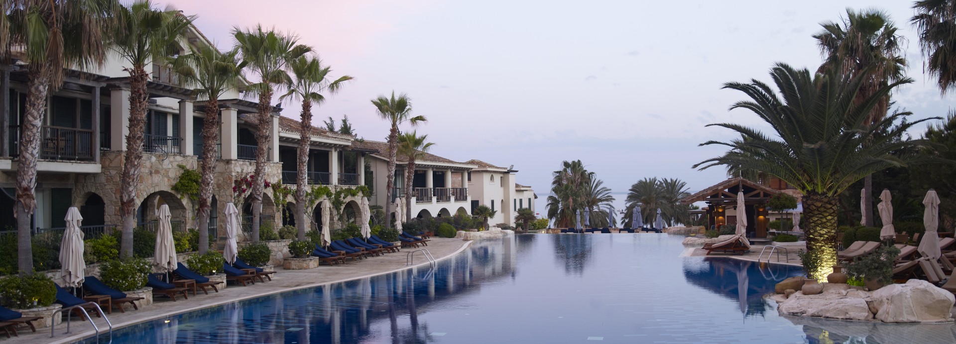 columbia beach resort pissouri  *****