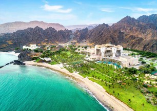 AL BUSTAN PALACE, A RITZ-CARLTON HOTEL - golf  | Golfové zájezdy, golfová dovolená, luxusní golf