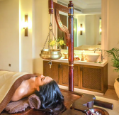 INDIE - Grand Hyatt Goa - Shamana-Spa-Ayurveda-Suite-Guest-Treatment