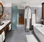 INDIE - TAJ EXOTICA GOA - Executive_Suite_Bathroom