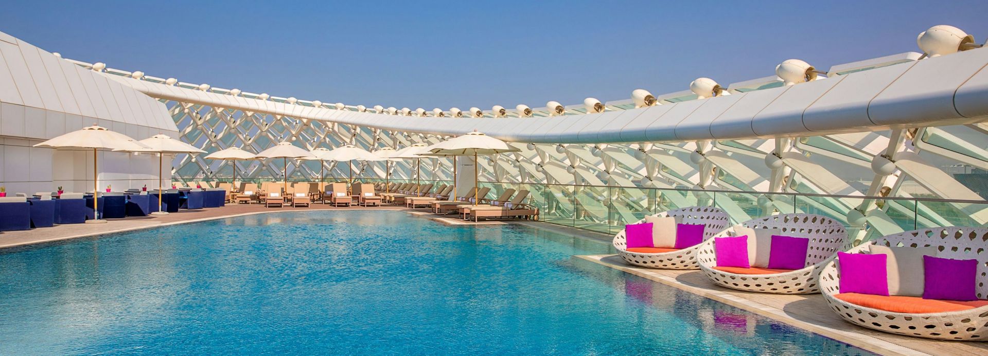 w abu dhabi - yas island  *****