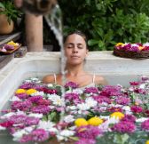 MEXIKO - La Zebra Tulum - Floral bath treatments